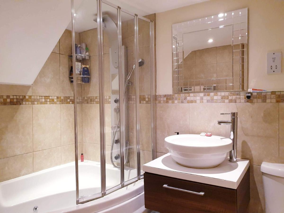 Cozy Muswell Hill 1-Bedroom Flat London Exterior foto